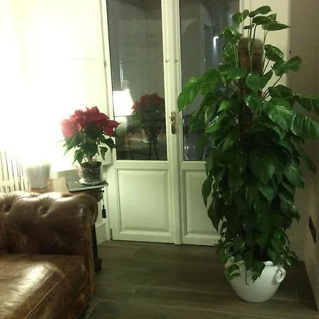 Oda ve Kahvaltı Tornabuoni View Floransa