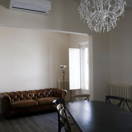 Tornabuoni View Oda ve Kahvaltı