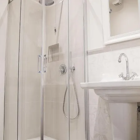 Tornabuoni View Oda ve Kahvaltı