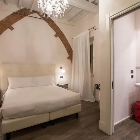 Tornabuoni View Bed & Breakfast Florence